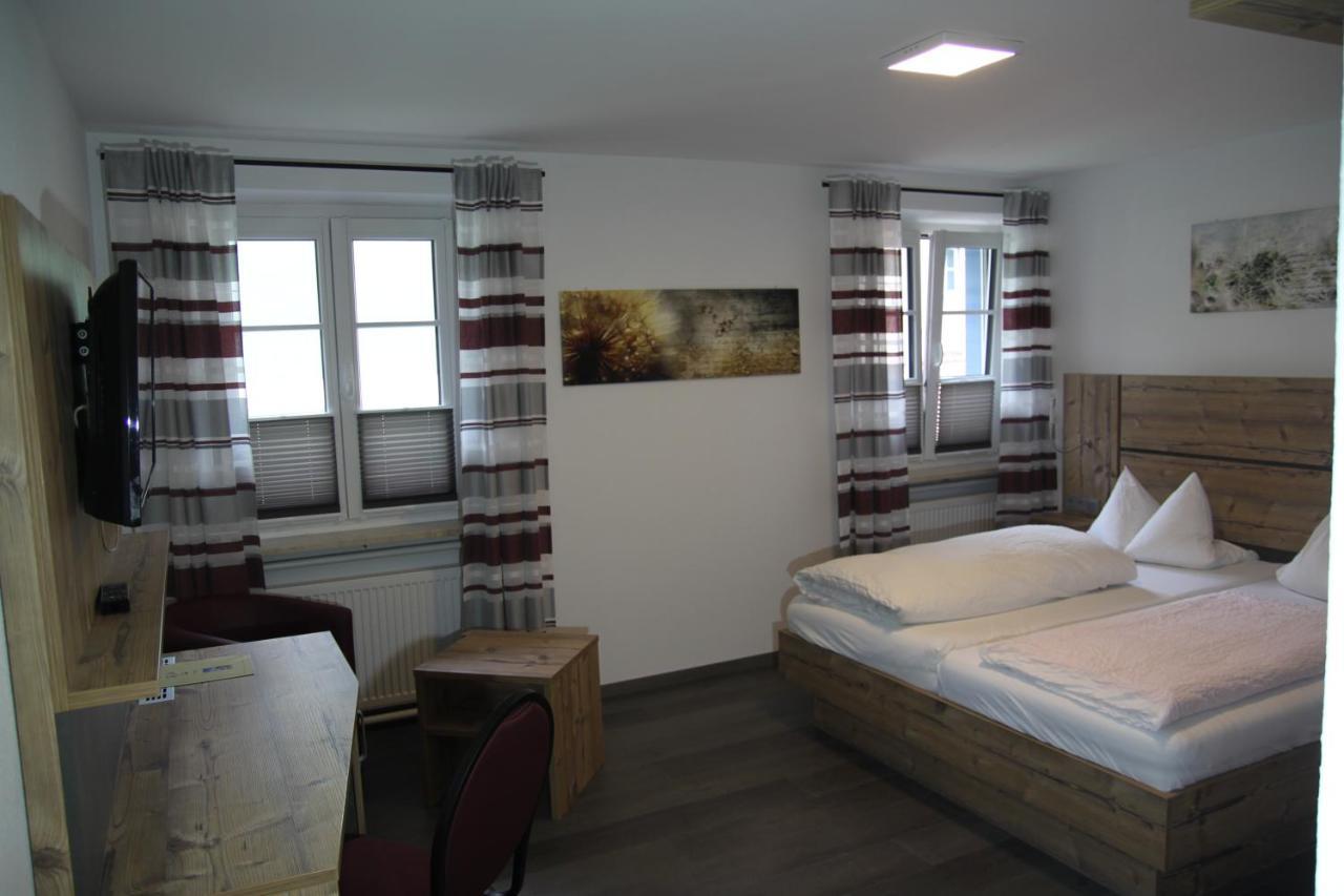 Hotel-Gasthof Zur Post Velburg Exteriér fotografie
