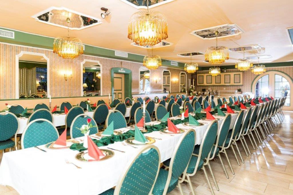 Hotel-Gasthof Zur Post Velburg Exteriér fotografie