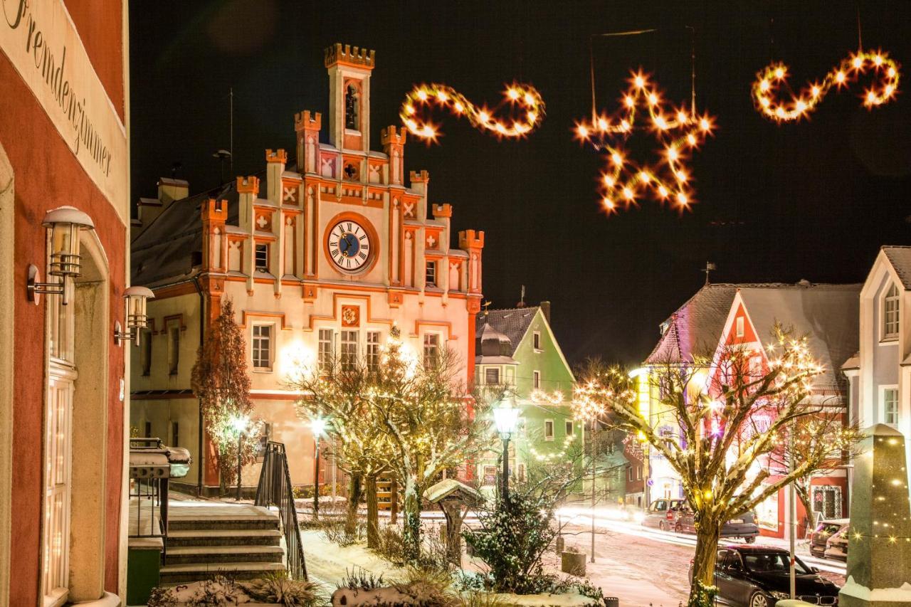 Hotel-Gasthof Zur Post Velburg Exteriér fotografie