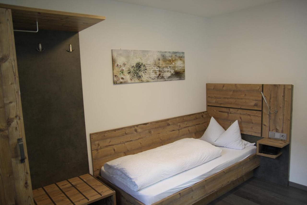 Hotel-Gasthof Zur Post Velburg Exteriér fotografie