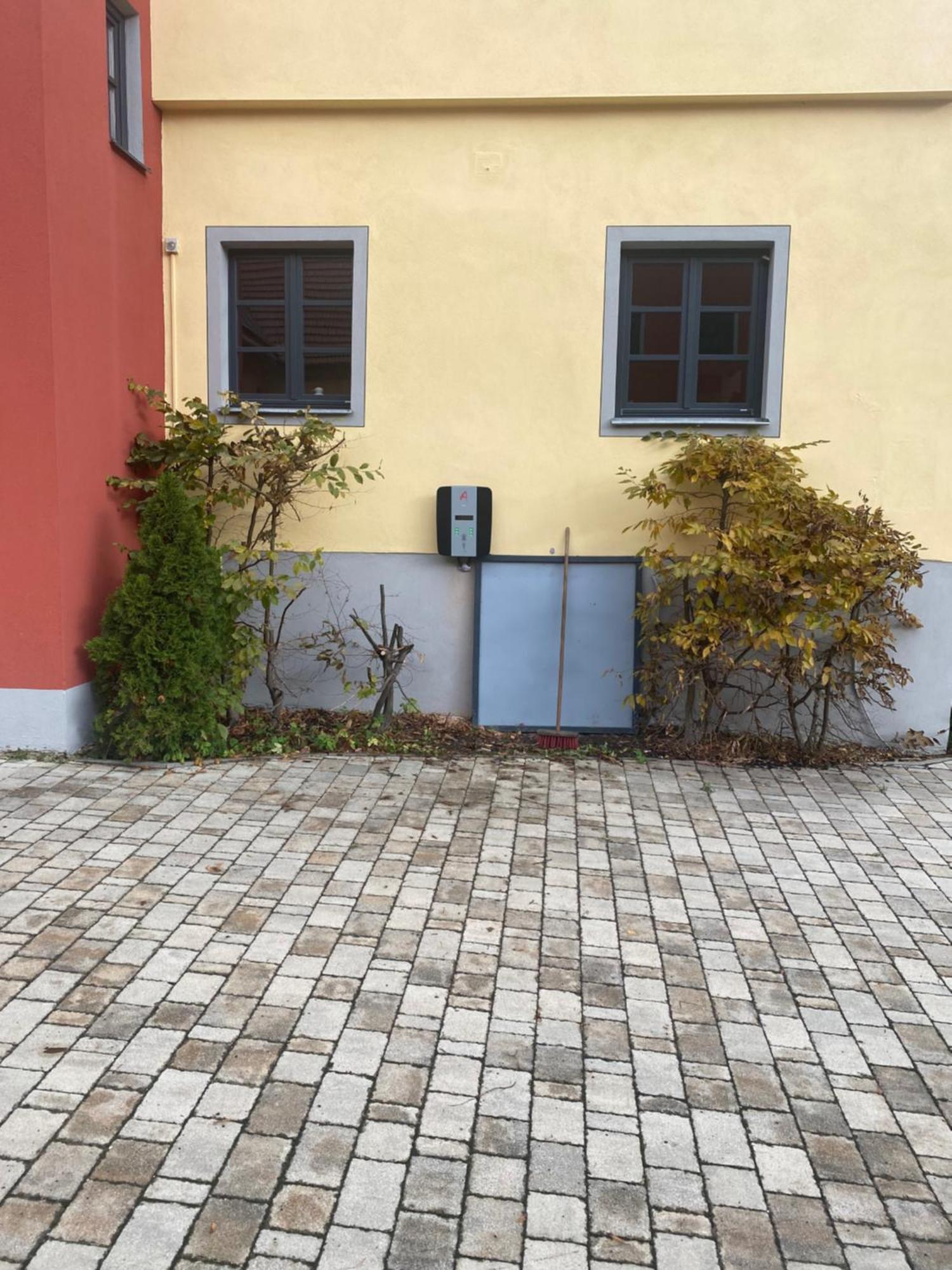Hotel-Gasthof Zur Post Velburg Exteriér fotografie