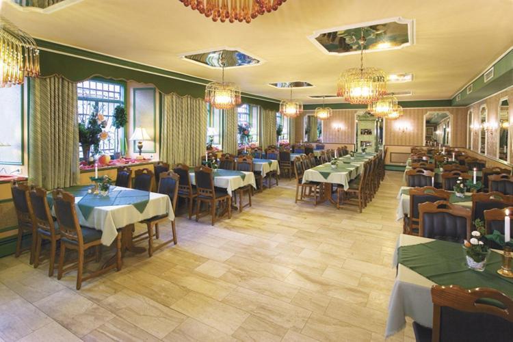 Hotel-Gasthof Zur Post Velburg Exteriér fotografie